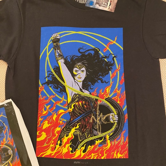 Zac Snyder (autographed) Justice League Wonder Woman T Shirt - Picture 3 of 10